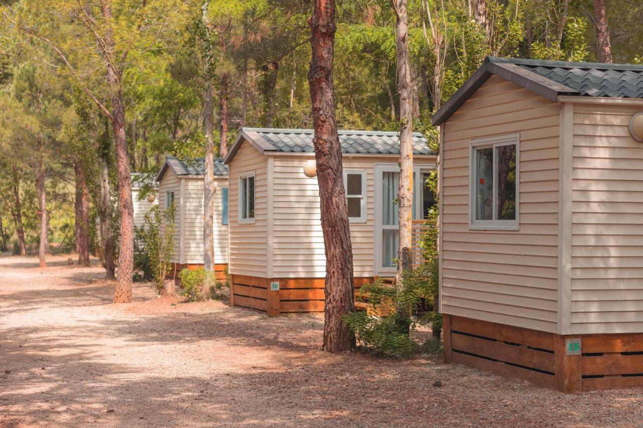 Tuchan Camping La Peiriere מראה חיצוני תמונה