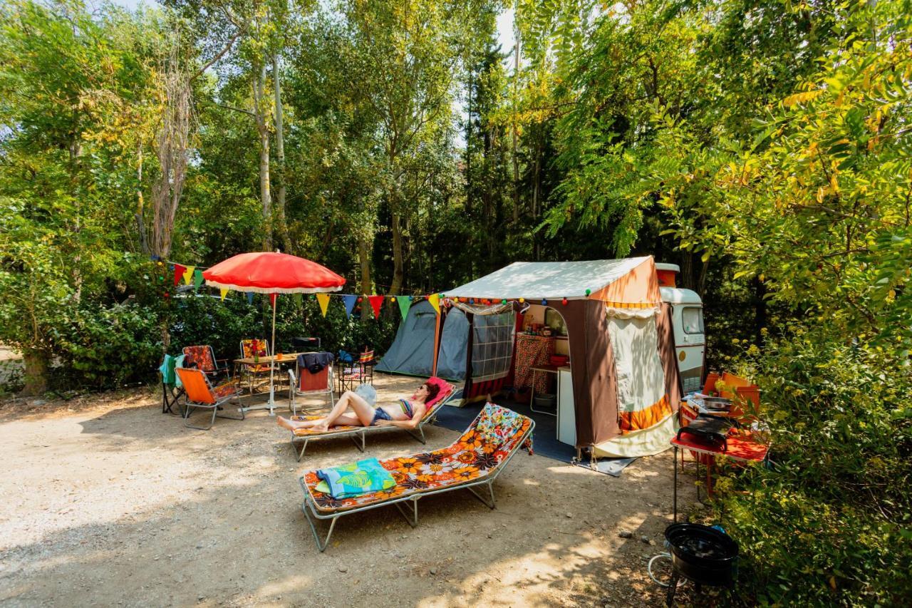 Tuchan Camping La Peiriere מראה חיצוני תמונה